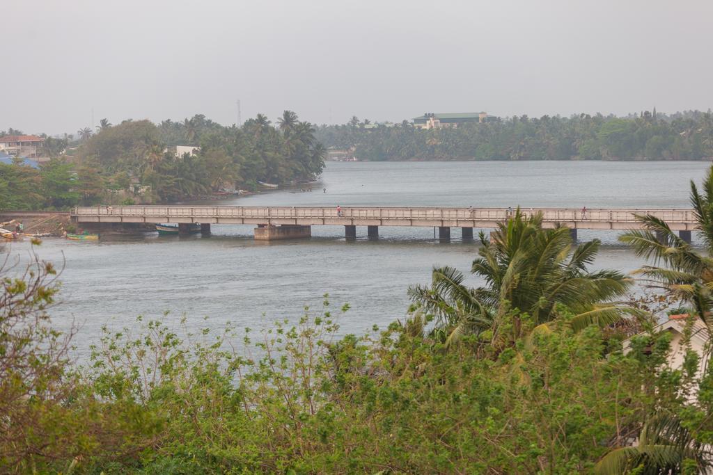 Navro Beach Resort Panadura Eksteriør billede