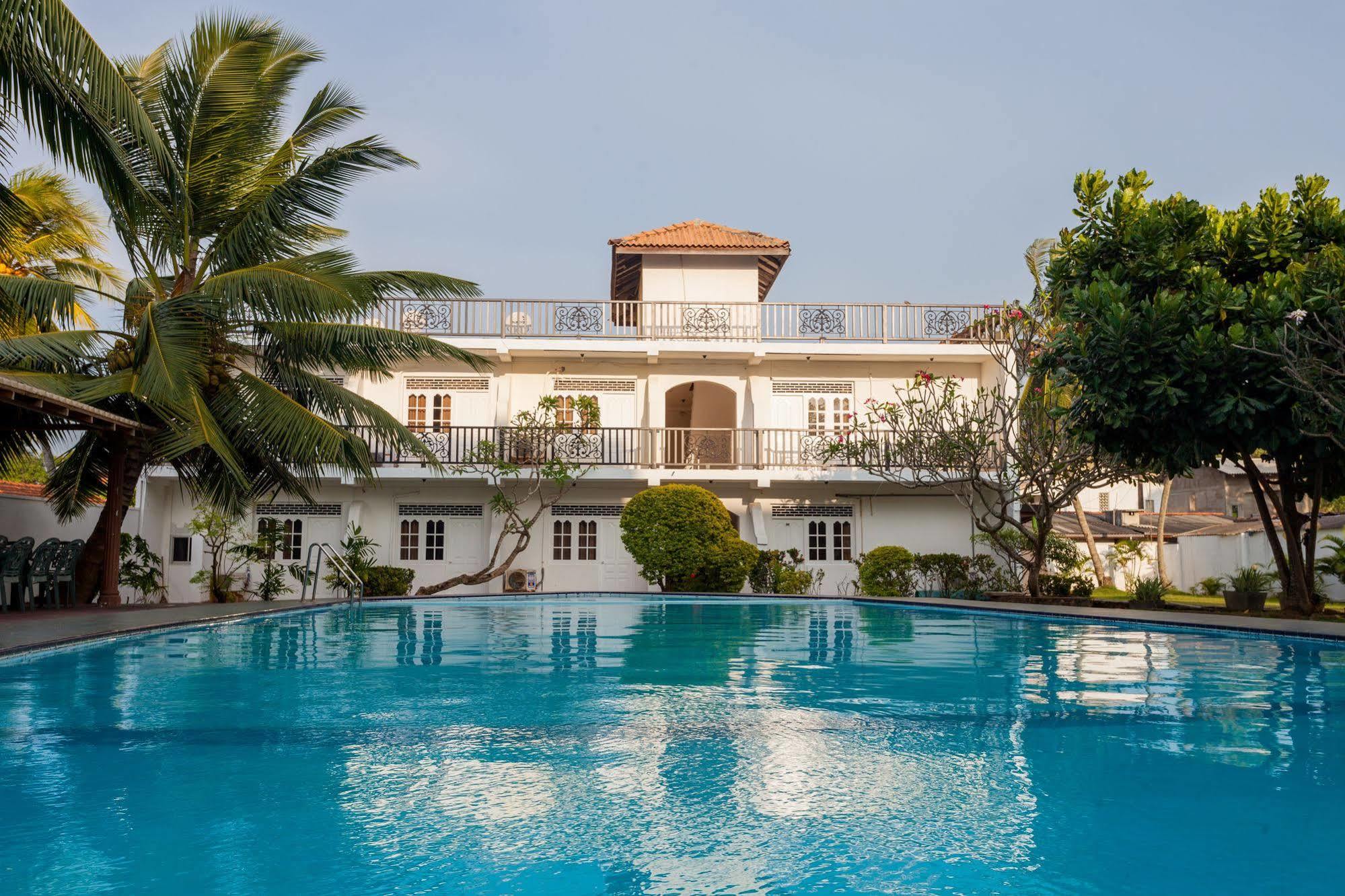 Navro Beach Resort Panadura Eksteriør billede